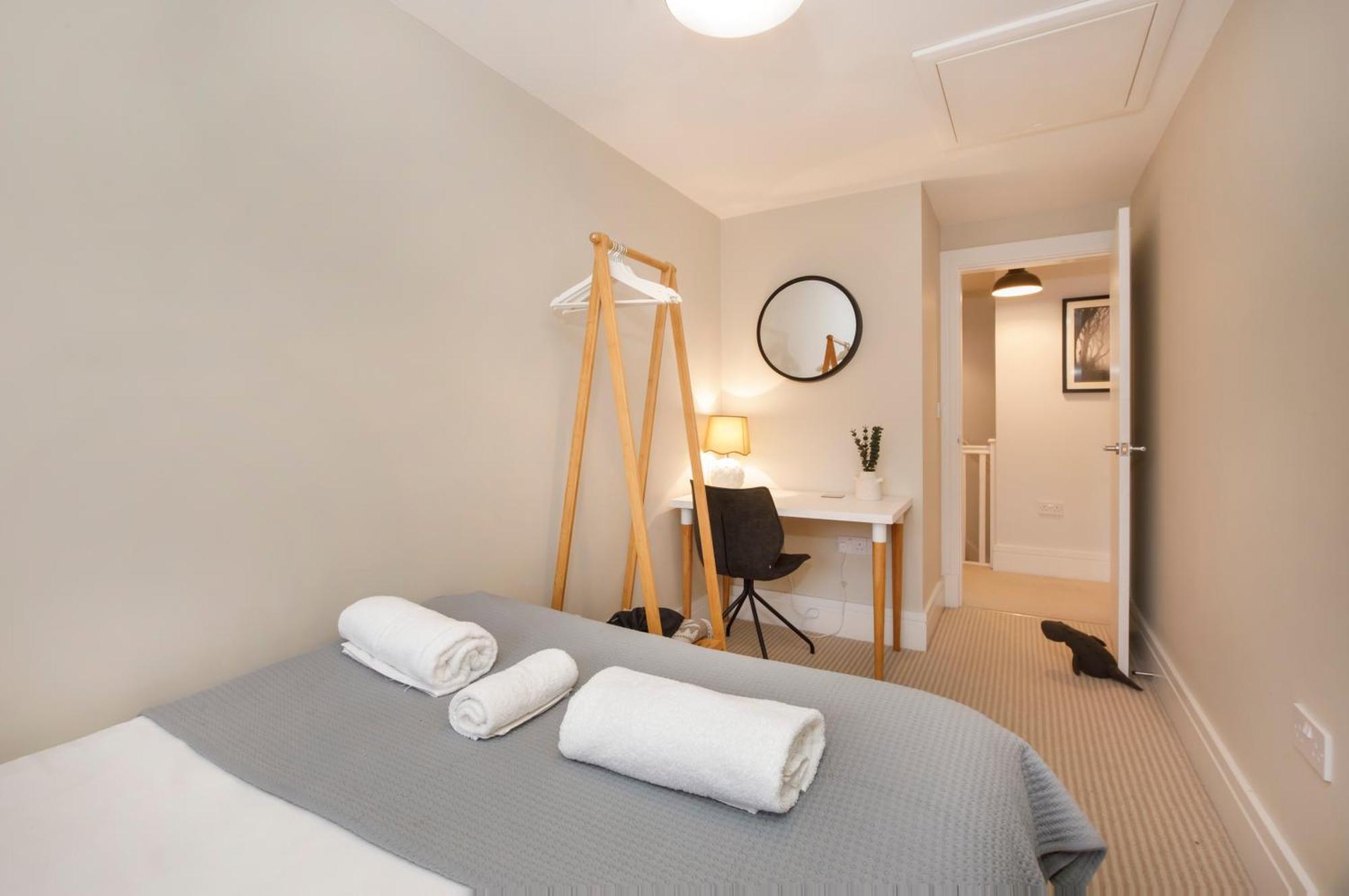 Compton Lodge Luxury Apartment-Free Parking York Dış mekan fotoğraf